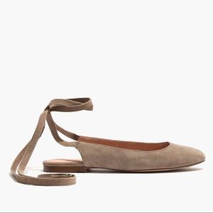 GUC Madewell April Ankle Wrap Flat Taupe Suede 6.5